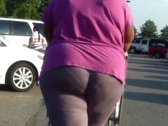 BBW Throwin Dat Phat Ass VPL..