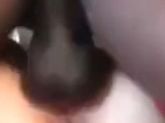 Tre cazzi neri scopano mia moglie nel culo