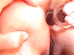 Plug dans mon cul de chienne