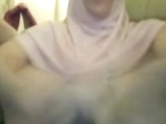 Aisha t-girl Muslima Hijab