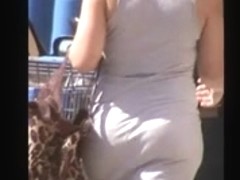 nice booty in dress vpl,