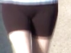 Candid cameltoe of amateur babe in sexy short shorts 03zd