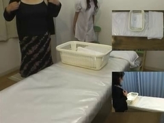 Japanese MILF in a passionate sex massage