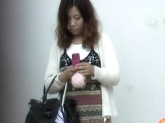 Public sharking vid featuring a brunette Japanese chick