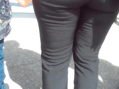 Big ass milfs in pants