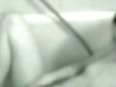 Spying my girlfriend rubbing pussy in bath tube
