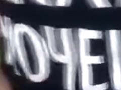 Cam babe put on display her pussy and massaging her