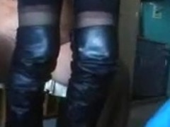 Wife sits on ding-dong in her wazoo