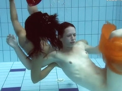 Horniest Hottest Lesbian Babes In The Pool