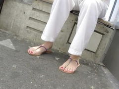 Woman With Sexy Feet & Red Toe Nails Get Filmed On The Street