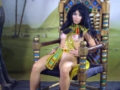 Rina imagines herself queen of Egypt commanding Danny