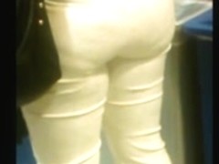 White pants booty