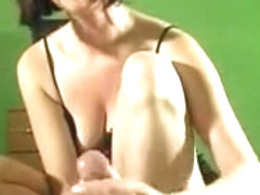 Sweet Housewife Taking A Dick To Orgasm With Her Lips And H