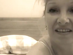 Blonde german sexy larissa milf playing with herself