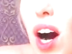 Very Pretty Blonde Babe Solo Fucks Her Pussy