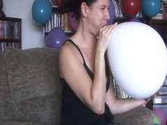 Blowing Balloons - XXXMina