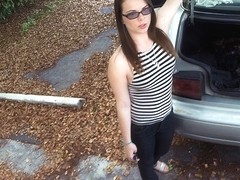 Cute and blonde chick selling her set of firearms gets fucked