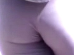 Candid voyouer scenes of the sporty chicks butt cheeks 01zk