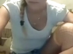 Acting like an amateur blonde and presenting my pussy