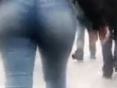 Amazingly sexy mother I'd like to fuck in jeans walks along the street