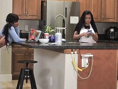 Jada Kai, Jackie Knight And Krystal Davis In Fucking In Front Of Her Stepmom