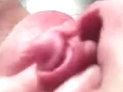 Il clitoride diventa piГ№ grande e duro quando mi masturbo