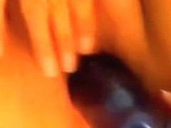 I'm drilling my cunt with toy in amatur porn video