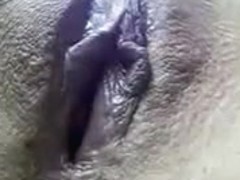 Bitch is getting fingered in homemade sextape