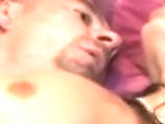 Gros bouffage de chatte et sodomie � gogo