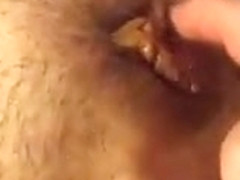 Making her pussy squirt