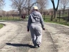 Bbw milf big booty jiggling in sweats 4