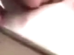 Un frere se farcit  sa demi soeur