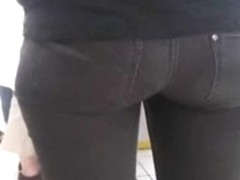 great candid ass close up, great gap, round jeans ass