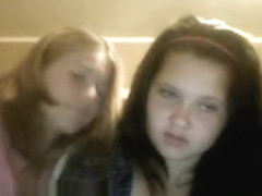 Two Amateur Eating And Fingering