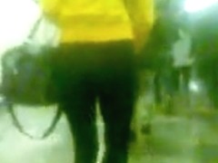 Nalgona buenisima en leggings negros