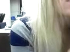 Amateur gf flashes her naughty bits on home cam to horny guys