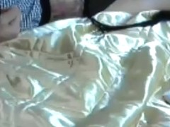 Longhaired young brunatte