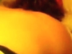 Nalgona y puta cogiendo