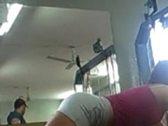 chica en el gimnasio (vaya culazo)