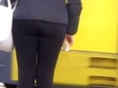 Candid - Sexy Ass In Tight Leggings