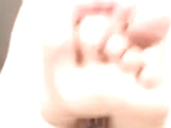 Novinha showing feet-sexyfeet