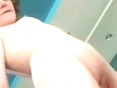 Russe chaude se fait enculer � la piscine de l'h�tel