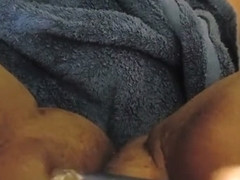 Thick girl masturbating