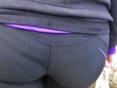 Candid spandex ass