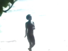 African Babe Gets Banged By White Rod On Beach